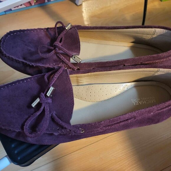 Michael MICHAEL KORS Sutton Moc Bow Moccasins Shoes, Oxblood color in Size 9 - Picture 8 of 8